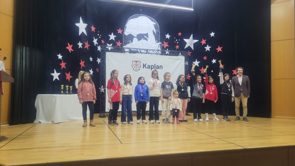 Öğrencimiz Satranç 10 Yaş Kızlar Bursa Şampiyonu 